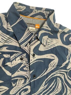 Quiksilver Navy & Cream Abstract Wave Button-Up